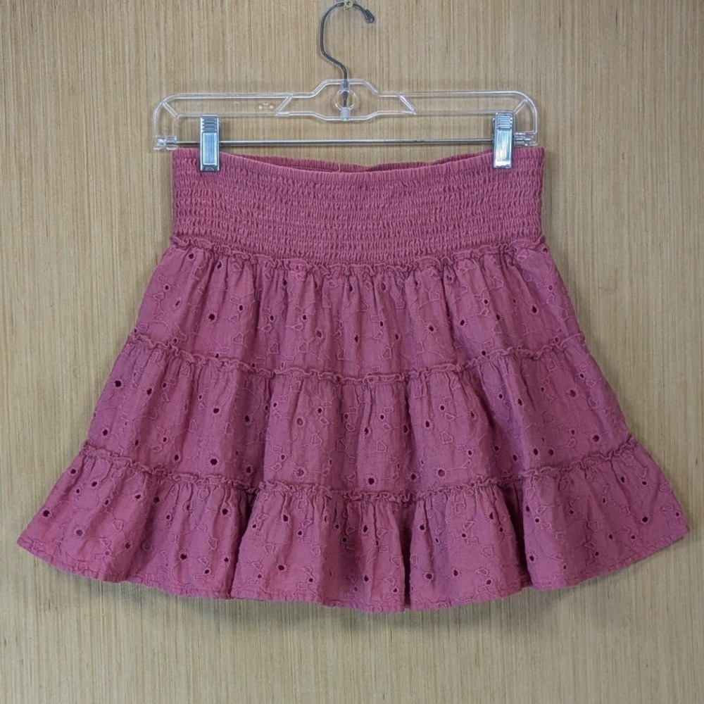 American Eagle Womens Eyelet Tiered Mini Skirt Smocked Cotton Linen Size S Pink